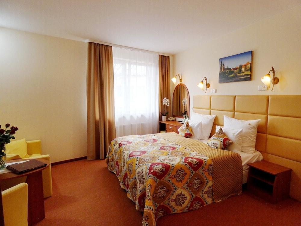 Aparthotel Adler Краків Екстер'єр фото