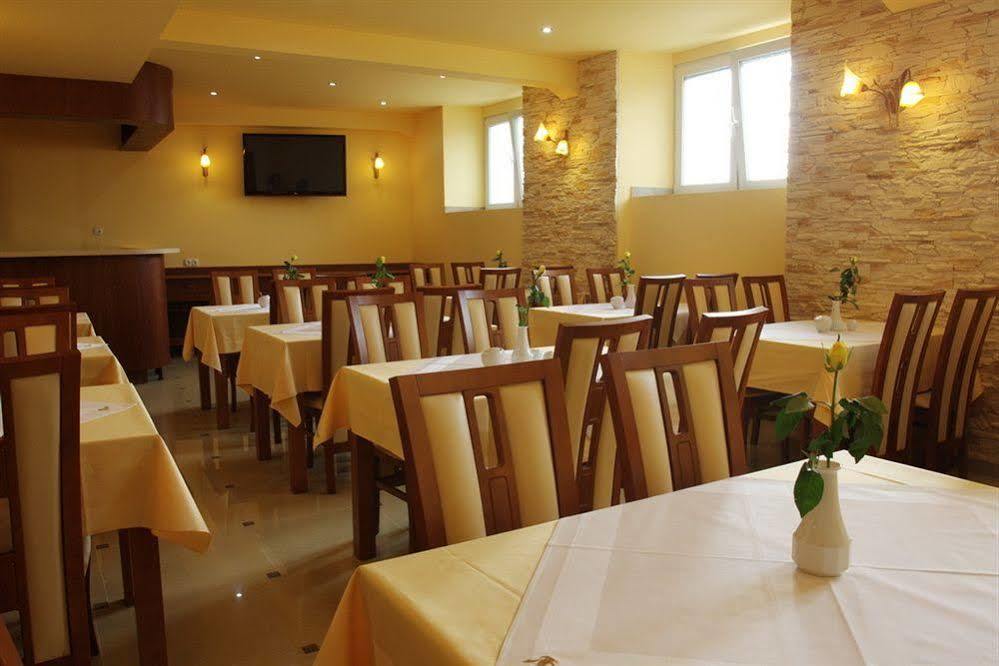 Aparthotel Adler Краків Екстер'єр фото