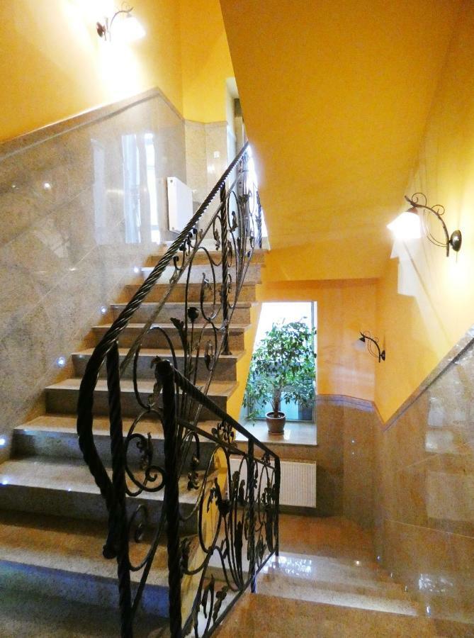 Aparthotel Adler Краків Екстер'єр фото